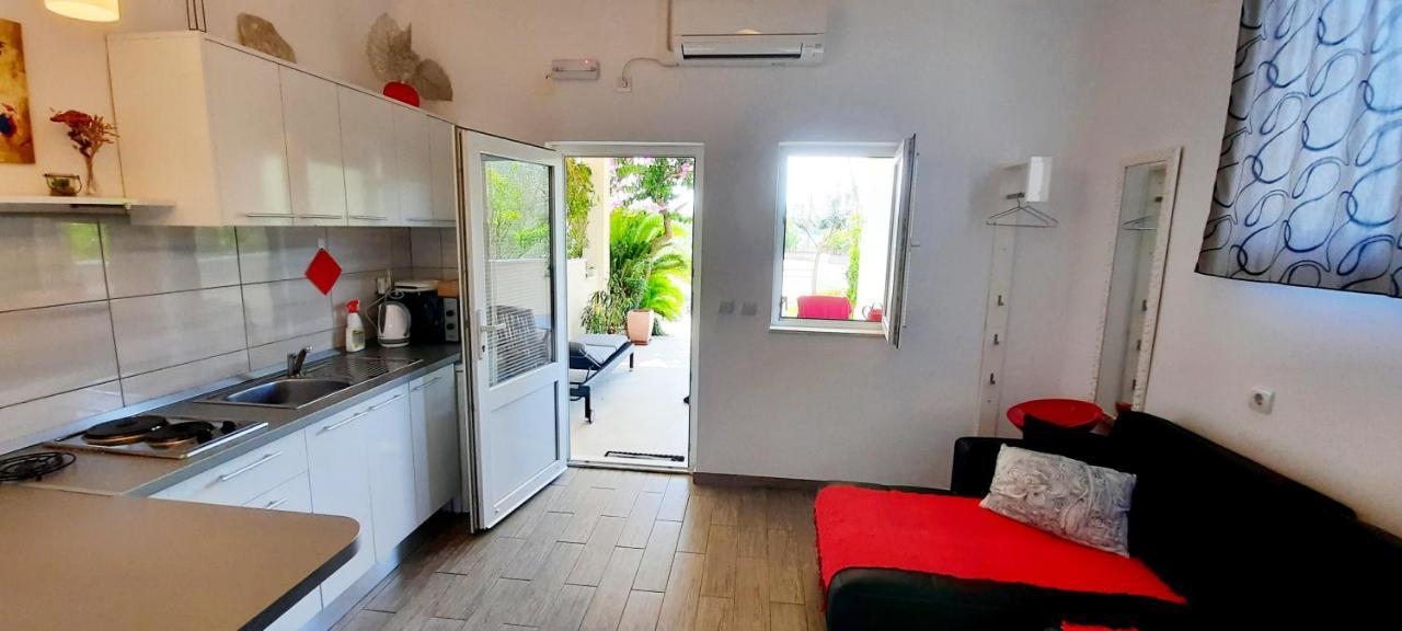 Apartments Marita Стон Экстерьер фото