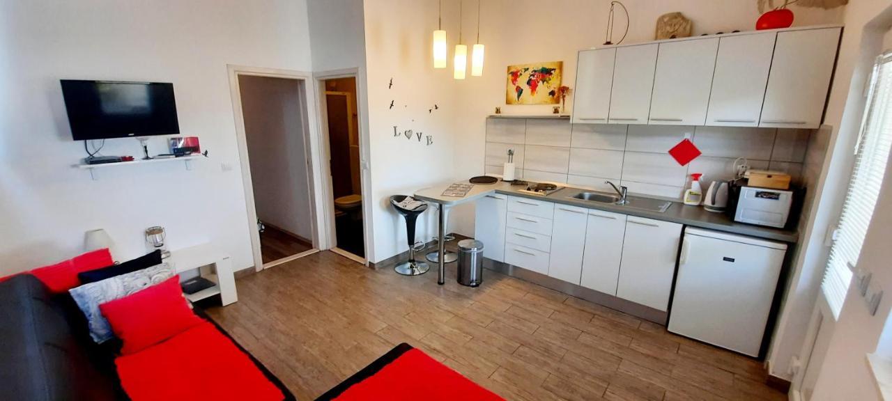 Apartments Marita Стон Экстерьер фото